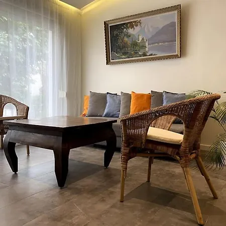 Διαμέρισμα Bright Airy Family Style 7 Min Walk To *